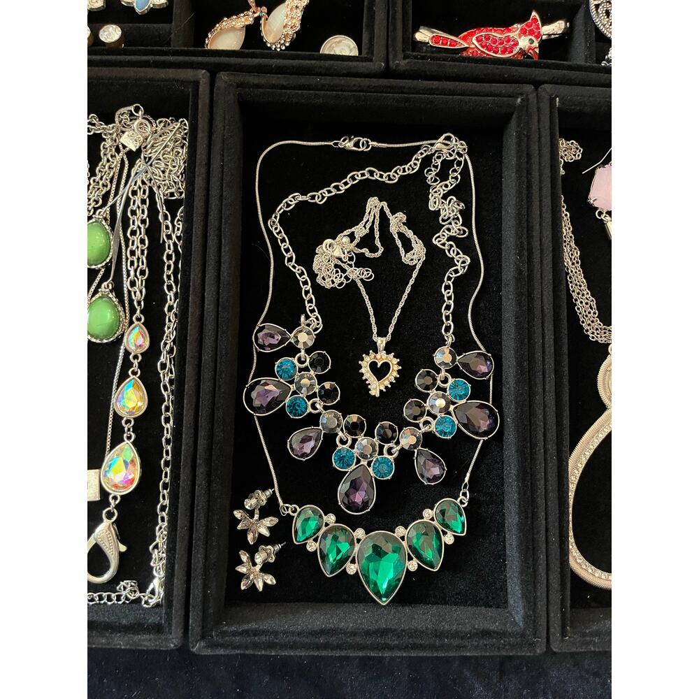 Vintage Estate Large 1.52lb 49pc Rhinestone Earring Necklace Bracelet Bundle Lot - Picture 5 of 11